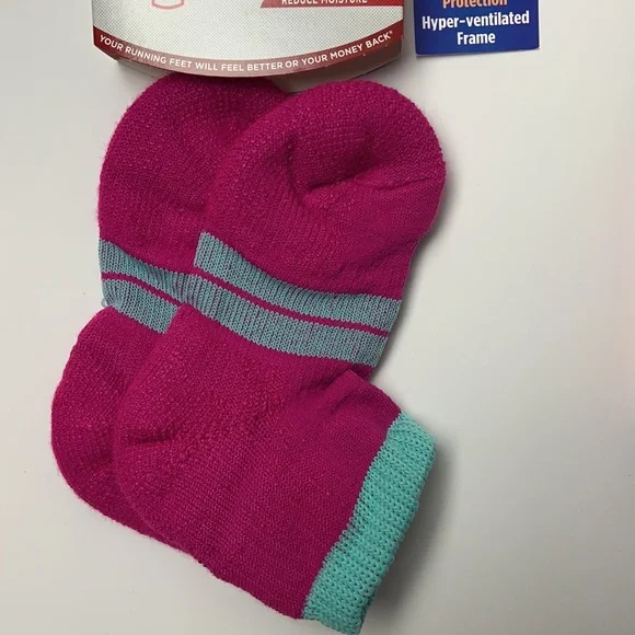 NEW Thorlos 4 PAIRS - 84N Runner Socks - Picture 7 of 9